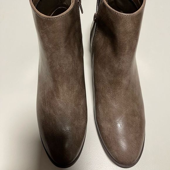 REPEAT Lace Up Bootie - Picture 2 of 7